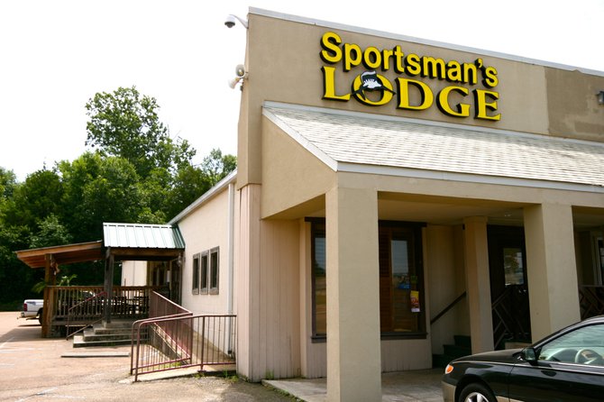 Sportsman's Lodge owner Chris Jacobs said today that his restaurant/bar will close this Saturday night.