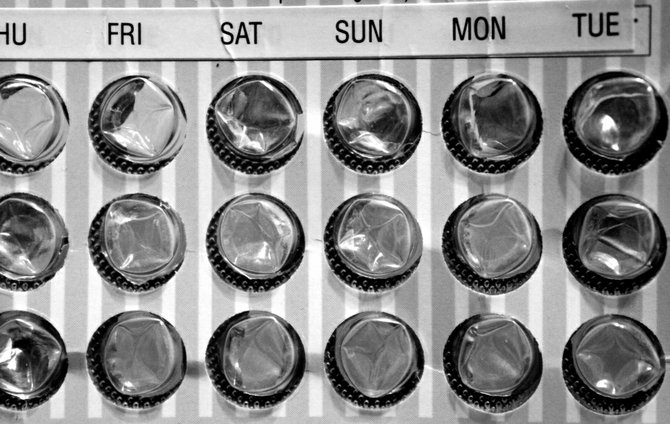 A new report in Obstetrics and Gynecology has found that providing birth control at no cost to women and teens can substantially reduce unplanned pregnancies and cut abortion rates by about 70 percent.