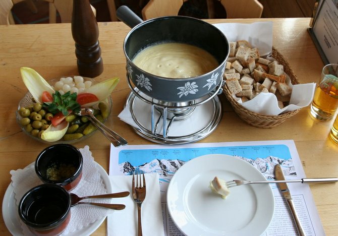 Cheese fondue is the ultimate throwback dish.