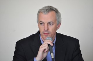 Sen. David Blount, a Jackson Democrat, said expanding charter schools would not transform public education in Mississippi because very few students would benefit from charters.