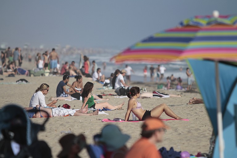 Just in time for swimsuit season, federal researchers are touting a faster, more accurate water-quality test to keep beaches open and people healthy.
