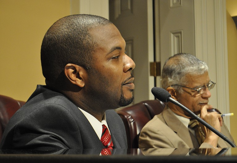 This morning, the Jackson City Council approved Synarus Green, former aide to U.S. Congressman Bennie Thompson, with a unanimous vote following an 80-minute public hearing at City Hall.