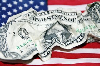 A new study of CEO pay at nonprofit hospitals finds that executives at institutions that have a lot of fancy medical technology and high patient satisfaction are paid more than their peers.