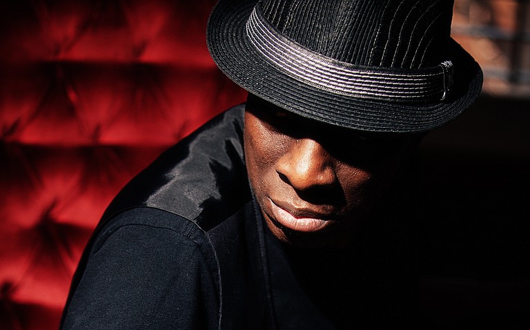 Duling Hall hosts two consecutive nights of musical prowess and artistic collaboration with Grammy-winning blues musician Keb’ Mo’ and acoustic duo Cicero Buck.