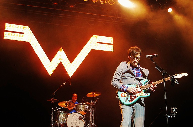 After more than 20 years, Weezer’s latest album, “Everything Will Be Alright in the End,’ is earning back the love I had as a college freshman.