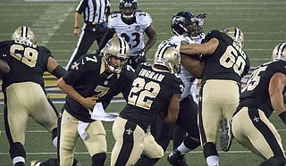 With three losses and quarterback Drew Brees’ injury in their way, the New Orleans Saints may need to consider their future sooner rather than later. Photo courtesy Flickr/Keith_Allison