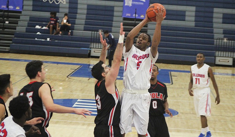 Tougaloo College’s Quintarious Porter is currently averaging 20.1 points per game. Photo courtesy Tougaloo Athletics