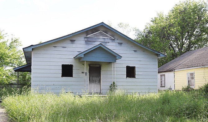 Ward 2 Councilman Melvin Priester Jr. wrote a resolution that passed unanimously, urging more cooperation with the State of Mississippi to add additional blighted properties to the Neighbor’s First program. Pictured is an abandoned home at 2101 Florence Ave. in the Washington Addition.