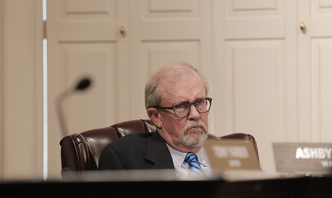Ward 1 Councilman Ashby Foote called for more oversight over the Eastover Drive waterline replacement project during the council's Sept. 6 meeting.