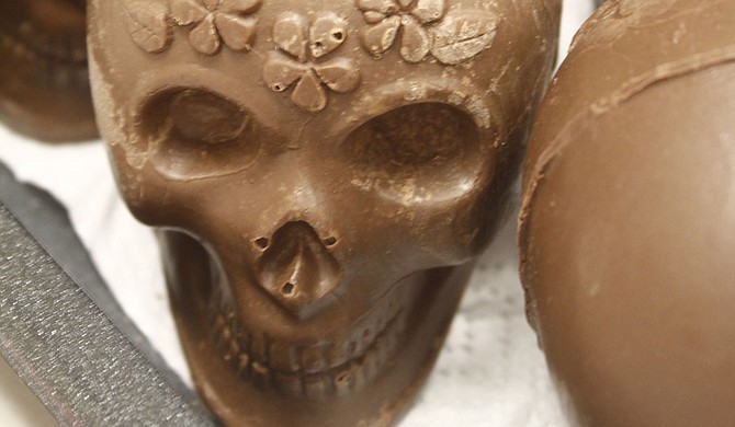 In Diá de los Muertos celebrations, sugar skulls represent those who have passed away.