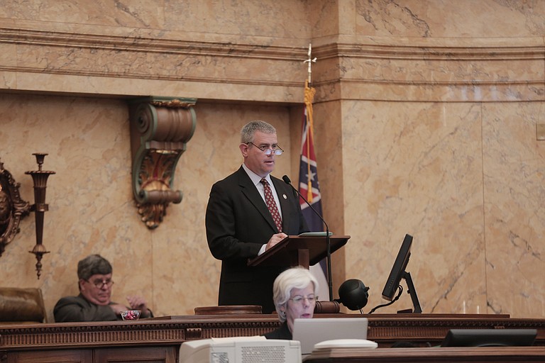Mississippi House Speaker Philip Gunn says he does not expect legislators to debate the creation of a state lottery during a special session next month.