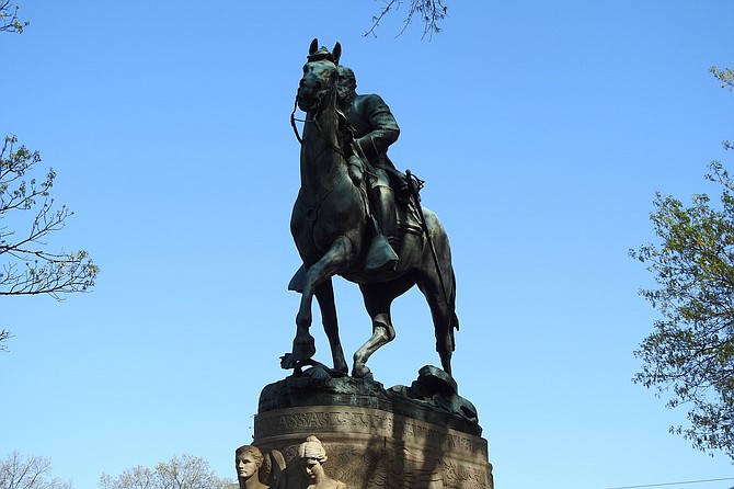 The mayor of Charlottesville on Friday called for an emergency meeting of state lawmakers to confirm the city's right to remove a statue of Confederate Gen. Robert E. Lee, saying recent clashes over race and the Confederacy had turned "equestrian statues into lightning rods." Photo courtesy Flickr/xiquinhosilva