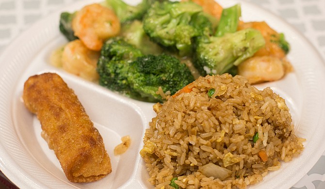 Ty Bowls has dishes such as shrimp and broccoli, fried rice and egg rolls.