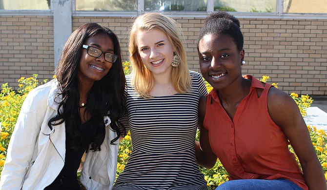Dyshante Bennett (left), Sophia Bowley (center) and Oluwatosin Akinyemi (right) Photo courtesy Jackson Public Schools