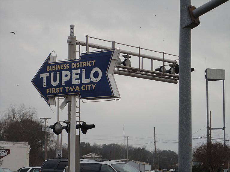 The Northeast Mississippi Daily Journal reports that a dome was inflated Wednesday at the new Tupelo High School gym. The roof will be reinforced with rebar and concrete, and the building should withstand winds of up to 250 miles per hour.