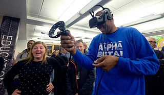 JSU alum Marcus Jones tests out software from HP. Photo by Charles A. Smith/JSU