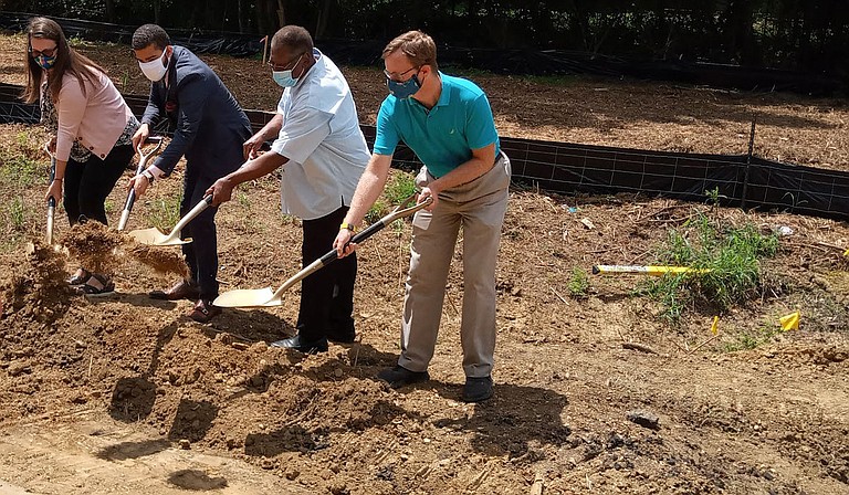 Director of Planning and Development Jordan Hillman, Mayor Chokwe A. Lumumba, Mississippi Central District Transportation Commissioner Willie Simmons and City Traffic Engineer Robert Lee broke ground on resurfacing of Lynch Street between Robinson Road and U.S. Highway 80. Photo by Kayode Crown