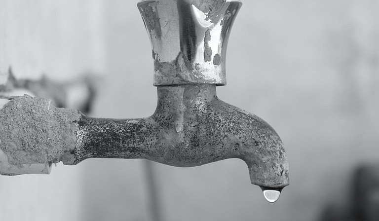Low and no water pressure is still impacting residents across Jackson, but we are continuing to see progress. There is still no definitive timeline for when it will be restored, but crews are continuing to work and we anticipate further improvement as temperatures rise over the next few days. Photo by Shridhar Vashistha on Unsplash