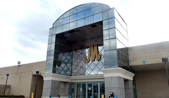 Some Jackson city employees say they’ve gone without air conditioning for days amid the smell of sewage in their workplace at an old shopping mall. Photo courtesy Ward Shaefer