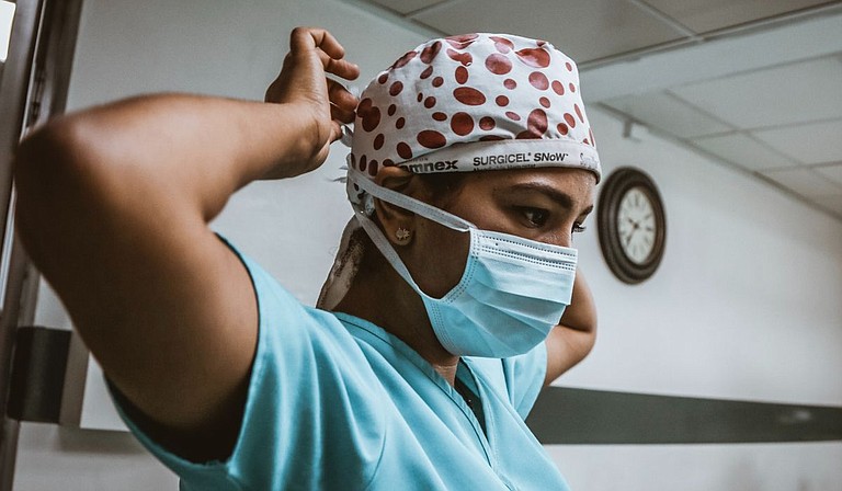 Mississippi health care providers say they may have to close floors and reduce patient beds after losing hundreds of nurses due to the recent expiration of a federal contract put in place to help the state battle the coronavirus pandemic. Photo courtesy SJ Objio on Unsplash