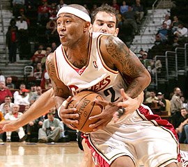 Cleveland Cavaliers guard Mo Williams is a Murrah High alumnus.