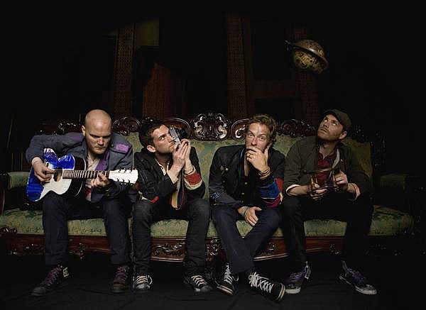 Coldplay's new album "Viva La Vida" falls short of what the band needs to evolve into a distinct, unpredictable sound.